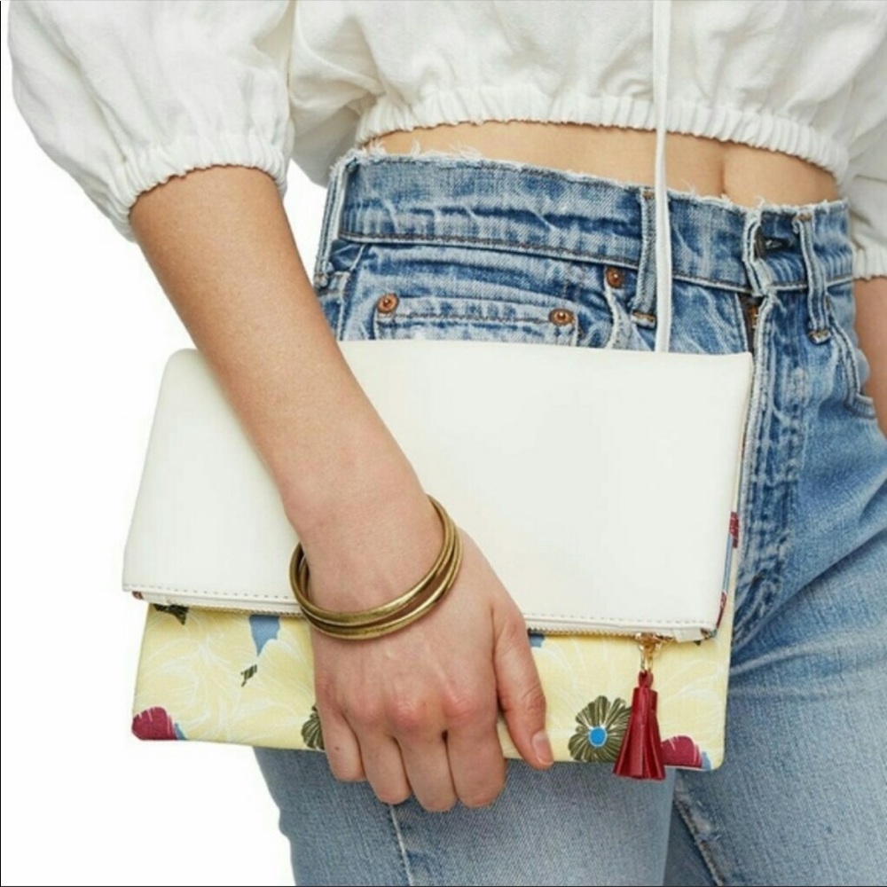 Rachel Pally Reversible Clutch Tan Floral Bloom - Picture 5 of 11
